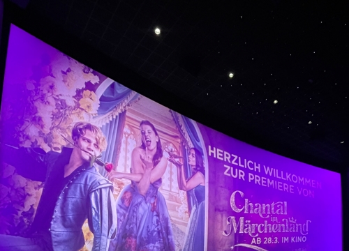 Große Filmpremiere "Chantal im Märchenland" - movie_theater